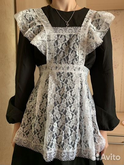 Белый школьный фартук