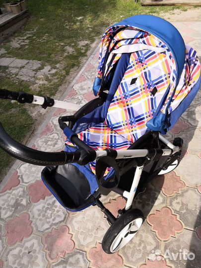 Коляска всесезонная