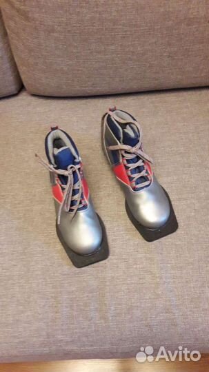 Лыжные ботинки