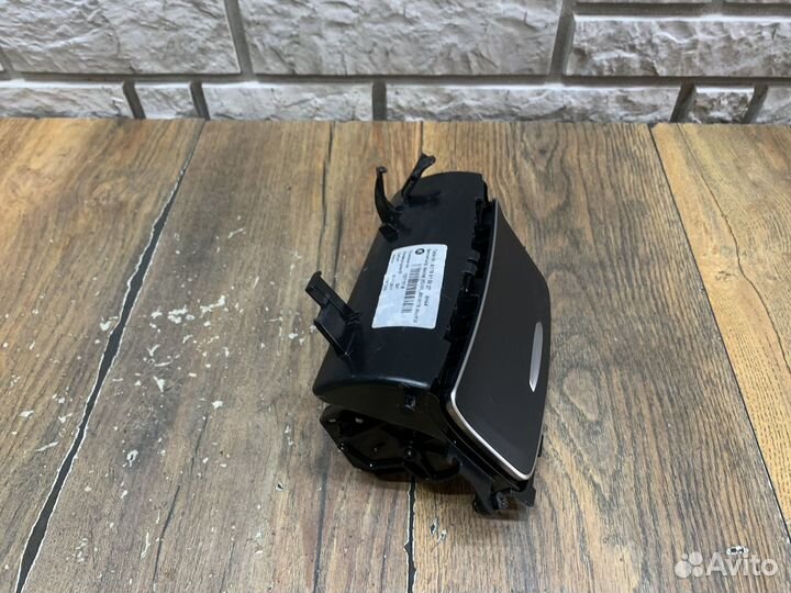 Mercedes Benz AMG A45 W176 Пепельница передняя