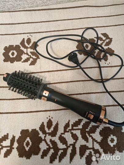Фен щетка для волос rowenta