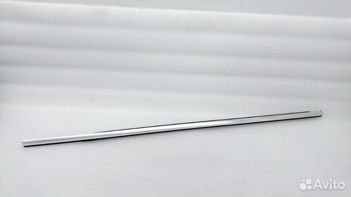 Молдинг стекла двери задний левый Audi Q7 4M crec