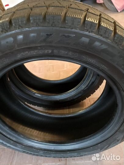 Bridgestone Blizzak Revo2 225/55 R17 97S