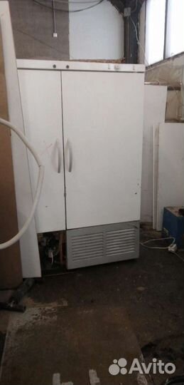 Шкаф холодильный (двухдверный)