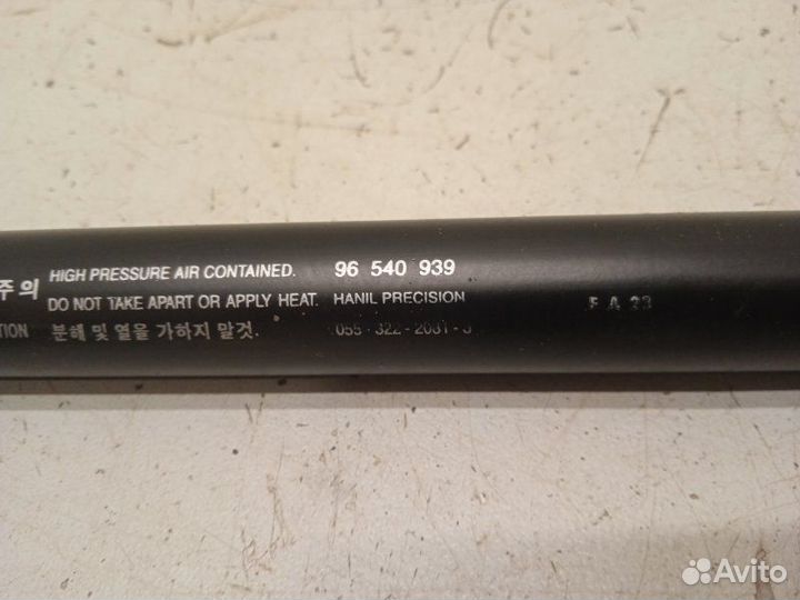 Амортизатор багажника Chevrolet Aveo T200