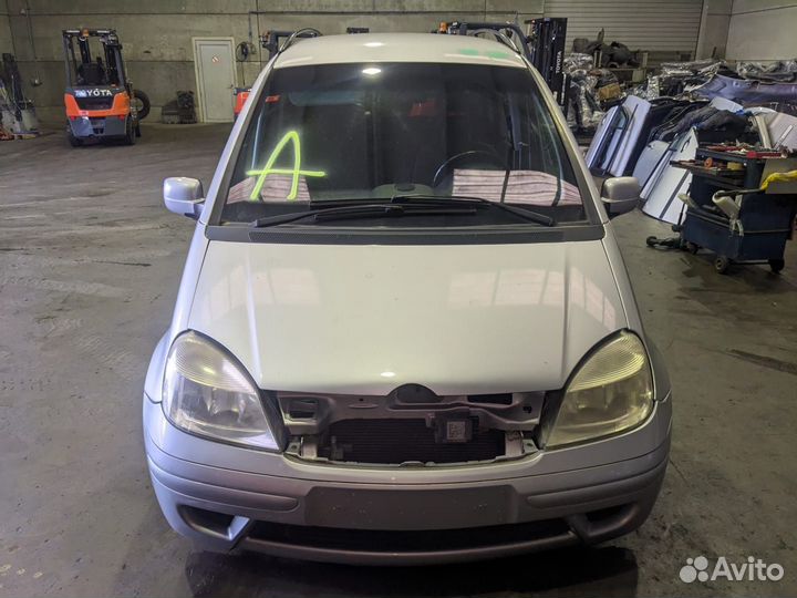 Бампер задний Mercedes-Benz Vaneo