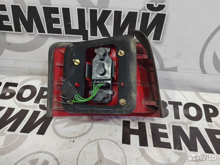 Фонарь задний Audi A6 C5 рест универсал