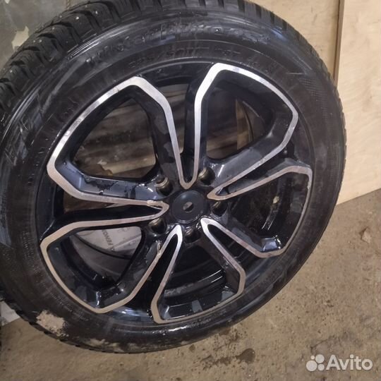 Продаю комплект зимних колёс hankook