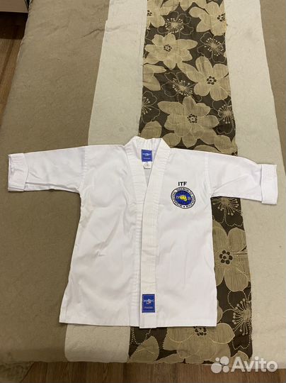 Костюм для тхэквондо