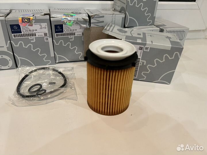 Масляный фильтр Mercedes A2701800109 W212-213