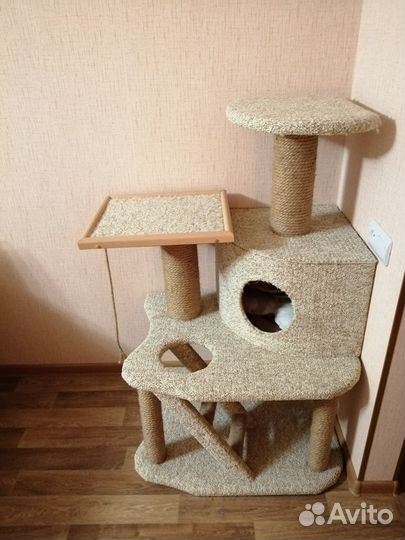 Домик угловой