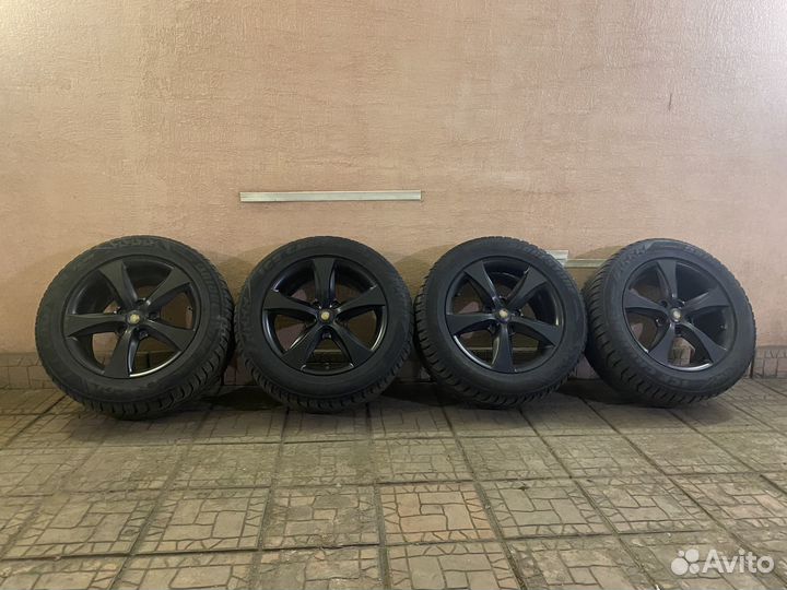 Зимние шины с дисками R18 Volkswagen Touareg