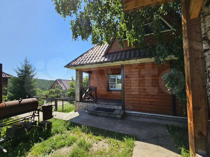 Дом 274 м² на участке 9,8 сот.