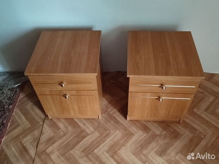 Комод,2 прикр.тумб,кровать160,туалет.столик, пуфик