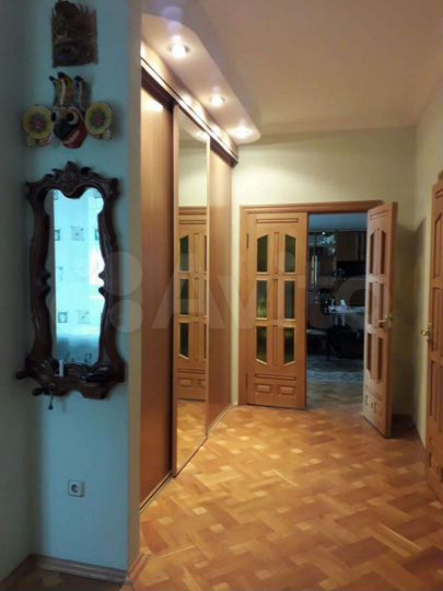 Дом 360 м² на участке 13,5 сот.