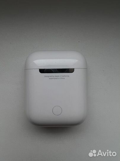 AirPods2 with Charging Case