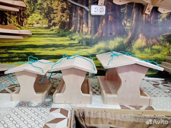 Кормушка для птиц из дерева