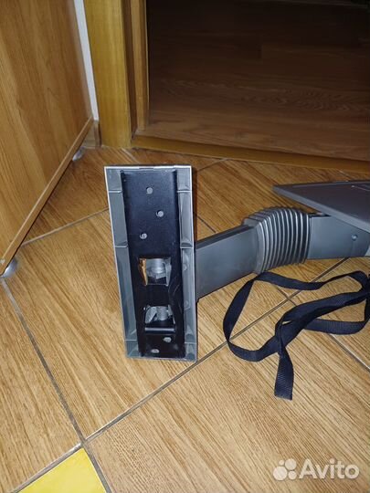 Кронштейн настенный для телевизора