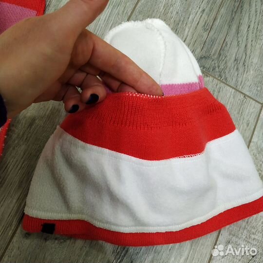 Комплект шапка-бини и шарф / обмен