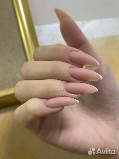 Мастер маникюра и педикюра