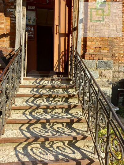 Комната 31,4 м² в 4-к., 1/2 эт.