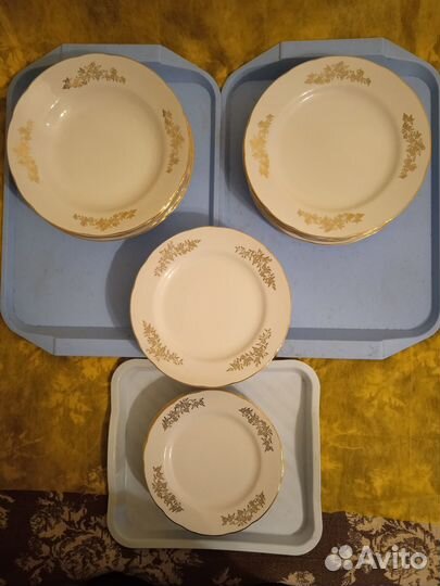 Набор фарфоровых тарелок Япония