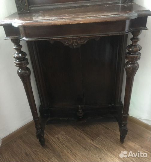 Зеркало старинное с консолью