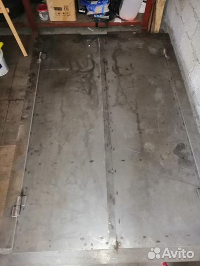 Дверь металлическая