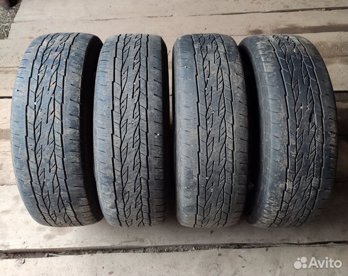 Continental ContiCrossContact LX 215/65 R16