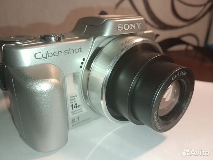 Фотоаппарат Sony Cyber-shot DSC-H3