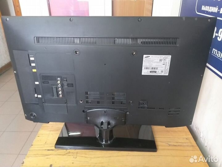 Телевизор 81см Samsung UE32F5000AK c T2-тюнером