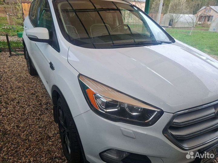 Ford Kuga 1.5 AT, 2016, 103 000 км