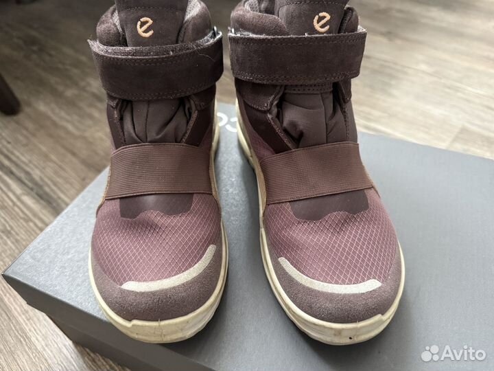 Ботинки Ecco размер 33