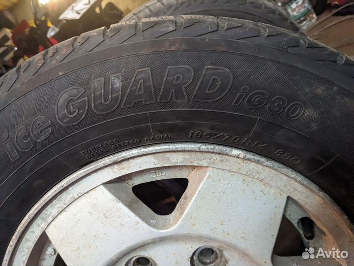 Yokohama Ice Guard IG30 185/70 R14