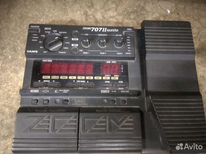 Гитарный процессор zoom