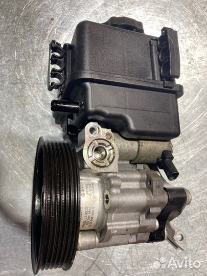 Насос гидроусилителя руля Mercedes E-Class W212