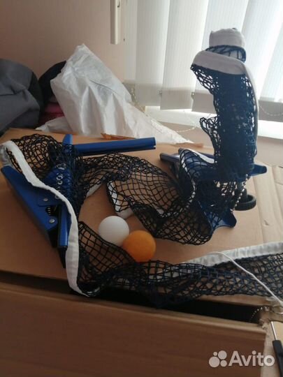 Сетка для настольного тенниса и 2 шарика