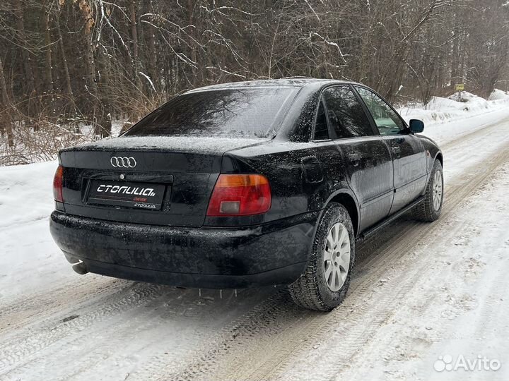 Audi A4 1.8 МТ, 1995, 247 700 км