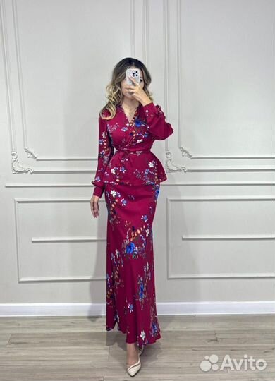 Костюм женский