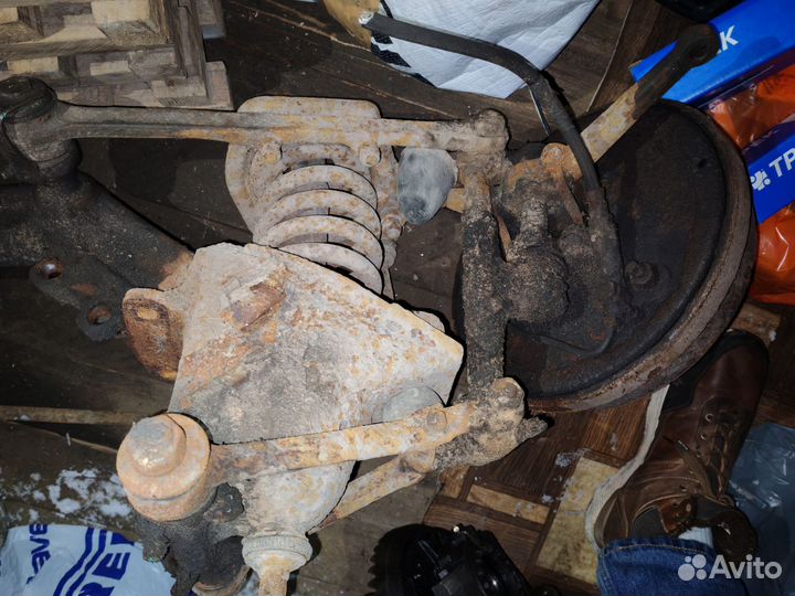 Передняя шкворневая подвеска в сборе на газ 31029