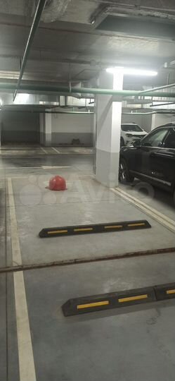 Машиноместо, 14 м²