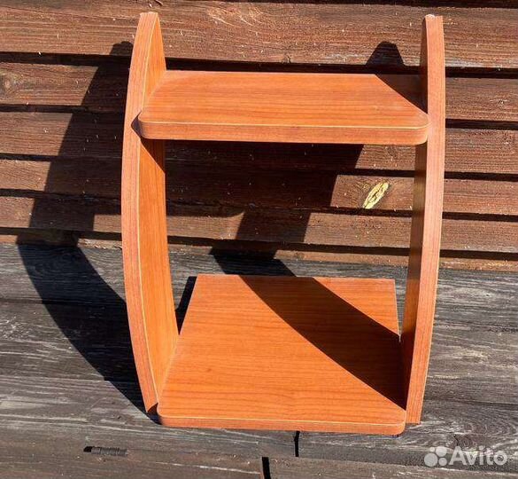 Полочки навесные