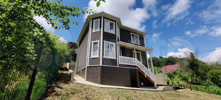 Дом 150 м² на участке 5 сот.