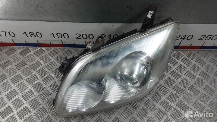 Фара дефекткреплениялампы Toyota Avensis T25 (2003