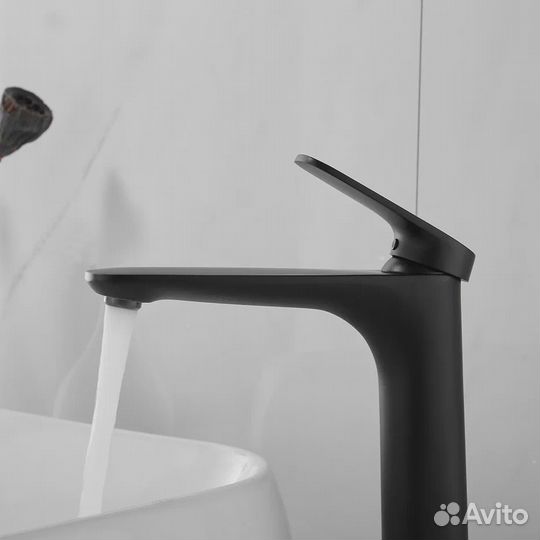 Смеситель для раковины Shevanik S8511H, черный