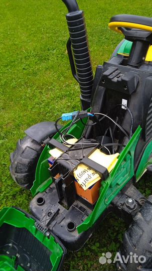 Детский трактор на аккумуляторе