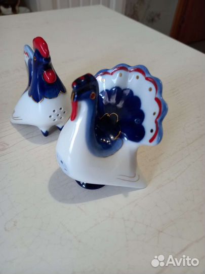 Солонка и перечница.Фарфор.ифз