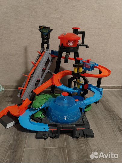 Хотвилс трек