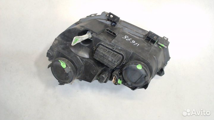 Фара (передняя) Volkswagen Polo, 2002