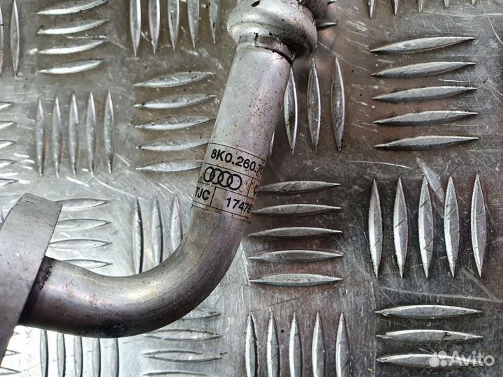 Трубка кондиционера Audi A5 8T 2010